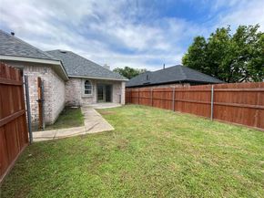 2800  Helen Lane , Mesquite Texas 75181