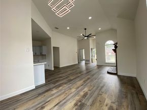 2800  Helen Lane , Mesquite Texas 75181