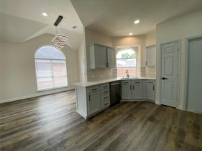 2800  Helen Lane , Mesquite Texas 75181