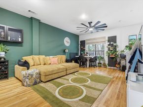 13900  Noel Road  15, Dallas Texas 75240