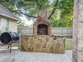 813  Beacon Hill Drive , Irving Texas 75061