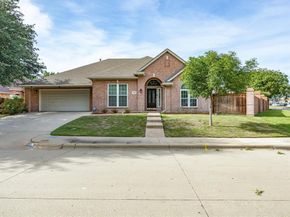3529  Stone Creek Lane S, Fort Worth Texas 76137