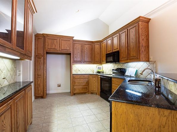 3250  Rosemeade Drive  2213, Fort Worth Texas 76116