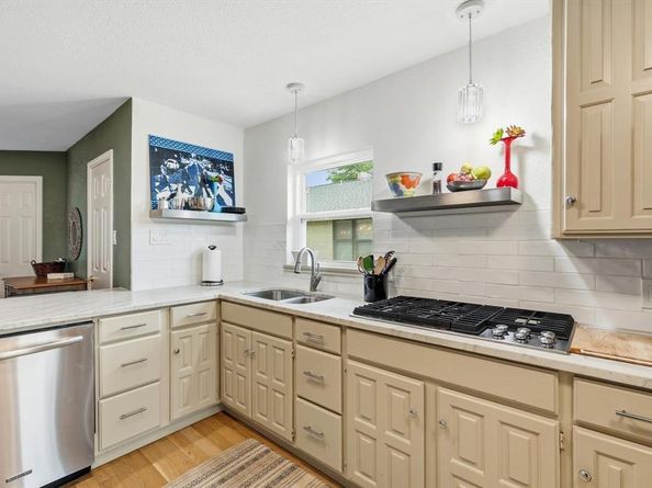 625  Bellah Drive , Irving Texas 75062