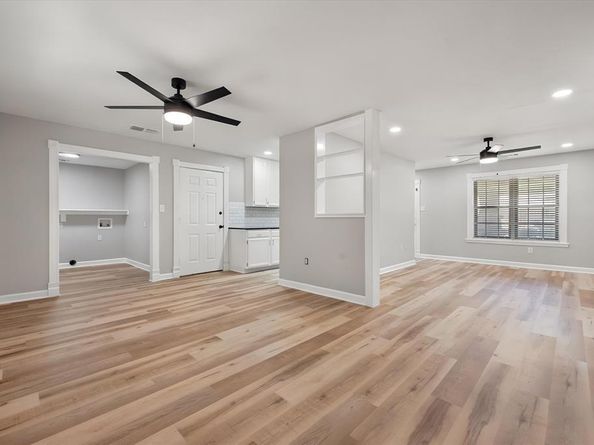800 E Bovell Street , Crowley Texas 76036