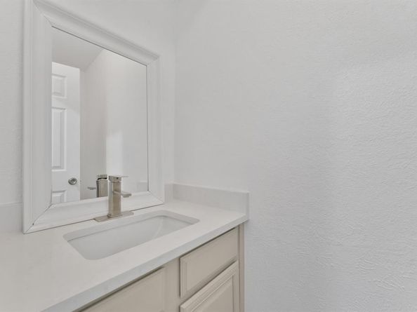 3635  Garden Brook Drive  10400, Farmers Branch Texas 75234