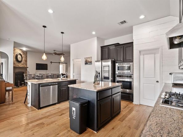 328  Running water Trail , Fort Worth Texas 76131