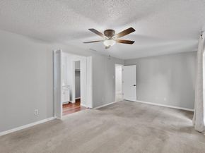 949  Meadowdale Circle , Garland Texas 75043