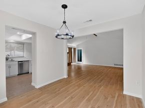 949  Meadowdale Circle , Garland Texas 75043