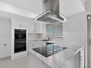 949  Meadowdale Circle , Garland Texas 75043