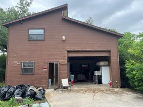 6921  Charbonneau Road , Lake Worth Texas 76135