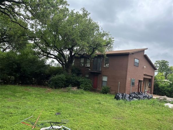 6921  Charbonneau Road , Lake Worth Texas 76135