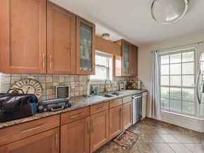 518  Colonial Drive , Garland Texas 75043