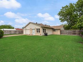 518  Colonial Drive , Garland Texas 75043