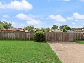 518  Colonial Drive , Garland Texas 75043
