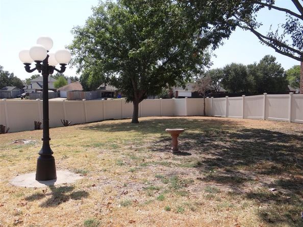 1329  Woodthorpe Drive , Mesquite Texas 75181