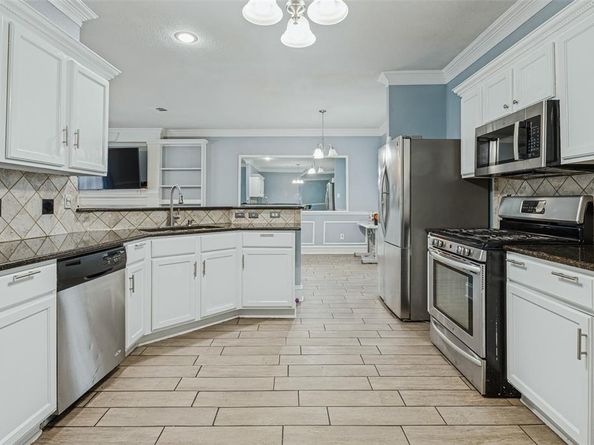 1215 N Nursery Road , Irving Texas 75061