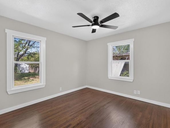 1104  Edney Street , Fort Worth Texas 76115