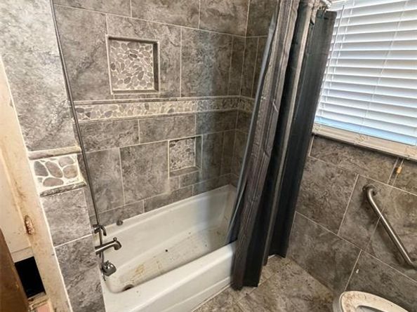 2121  Elton Road , Haltom City Texas 76117