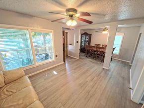 2721  Sharon Street , Dallas Texas 75211