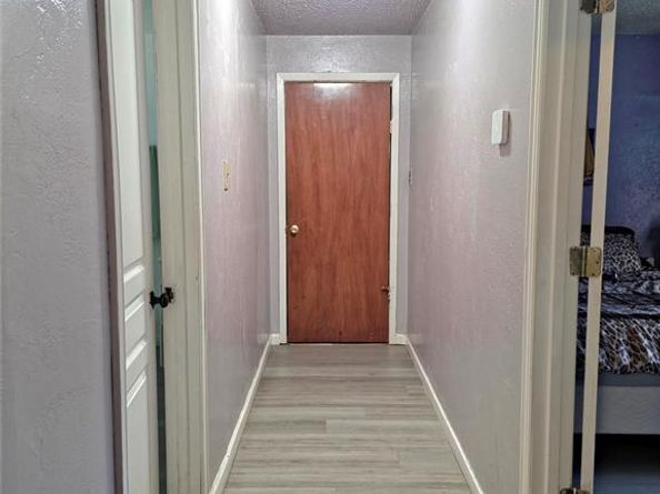 2721  Sharon Street , Dallas Texas 75211