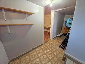 2721  Sharon Street , Dallas Texas 75211