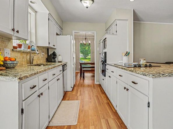 2505  Douglas Avenue , Irving Texas 75062