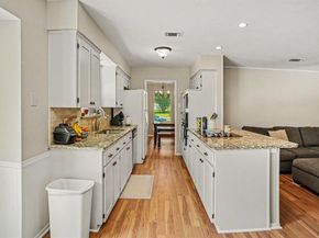 2505  Douglas Avenue , Irving Texas 75062