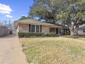 2505  Douglas Avenue , Irving Texas 75062