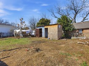 1703  Navaro Street , Dallas Texas 75208