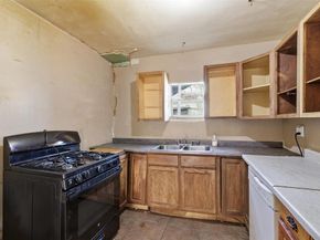 1703  Navaro Street , Dallas Texas 75208