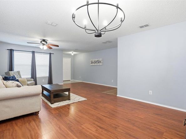 521  Oriel Circle , Fort Worth Texas 76036