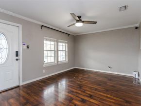 3212 S Llewellyn Avenue , Dallas Texas 75224