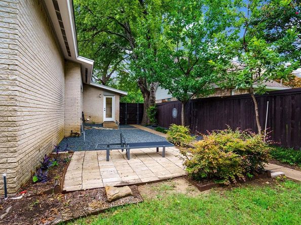 12208  Treeview Lane , Farmers Branch Texas 75234