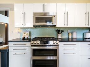 12208  Treeview Lane , Farmers Branch Texas 75234