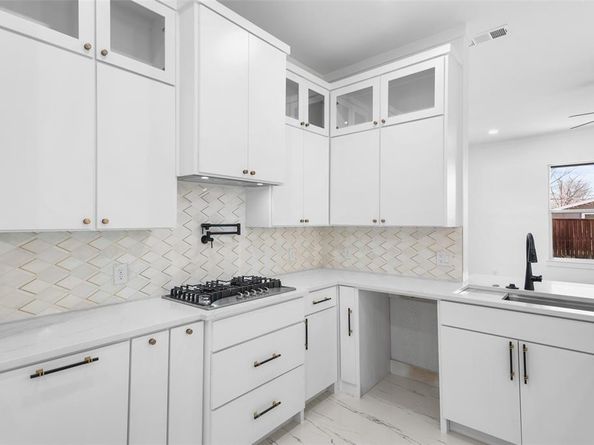 4132  Esmalda Street , Dallas Texas 75212