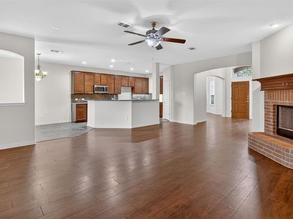 11937  Cisco Court , Fort Worth Texas 76108
