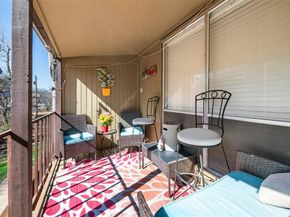 5702  Meadow Wood Lane , Fort Worth Texas 76112