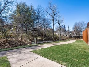 5702  Meadow Wood Lane , Fort Worth Texas 76112