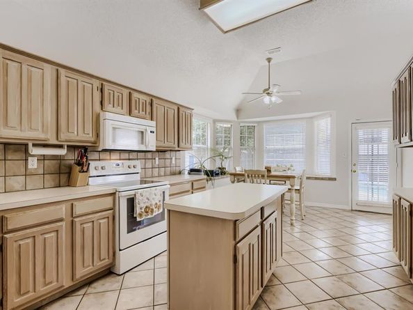 1413 W Peters Colony Road , Carrollton Texas 75007