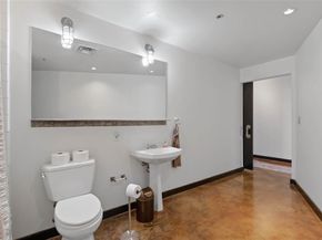 1122  Jackson Street  313, Dallas Texas 75202