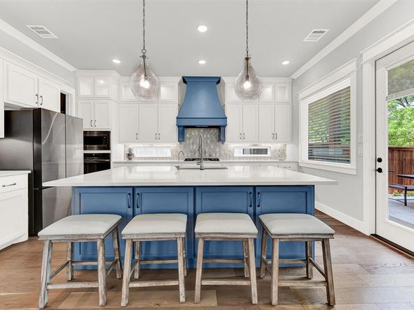 452  Jones Street , Grapevine Texas 76051
