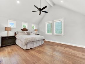 452  Jones Street , Grapevine Texas 76051