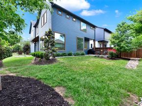452  Jones Street , Grapevine Texas 76051