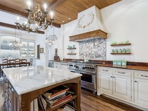 4327  Irving Avenue , Dallas Texas 75219