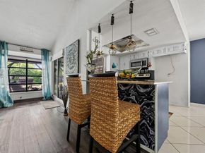 708  Del Mar Lane , Arlington Texas 76012