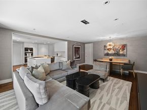 6027  Mimosa Lane , Dallas Texas 75230