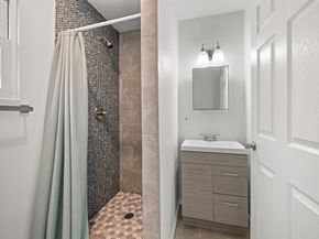 5617  Blackmore Avenue , Fort Worth Texas 76107