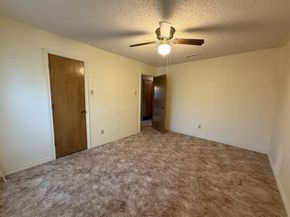 4805 S Country Club Road , Garland Texas 75043