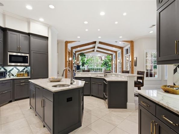 6230  Woodland Drive , Dallas Texas 75225